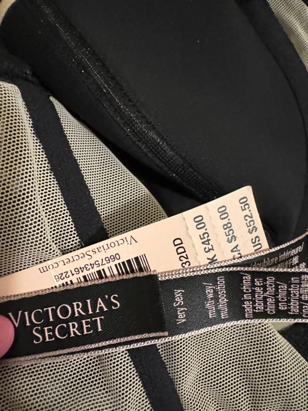 Victoria's Secret Black Lace Longline Bralette with Nude Lining - Picture 4 of 4